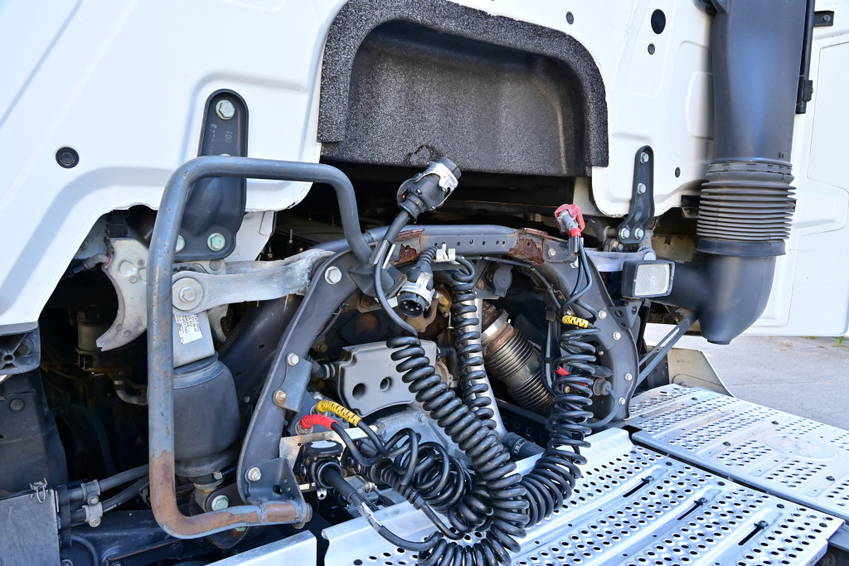 Mercedes-Benz Actros 1840 Retarder Blatt Luft Bett Reifen 80 8