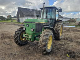 John Deere 3640