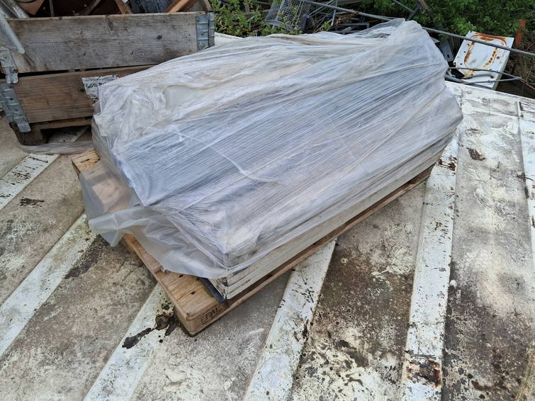 Diversen Byggematerialer palle med Polysan Murafdækning 1