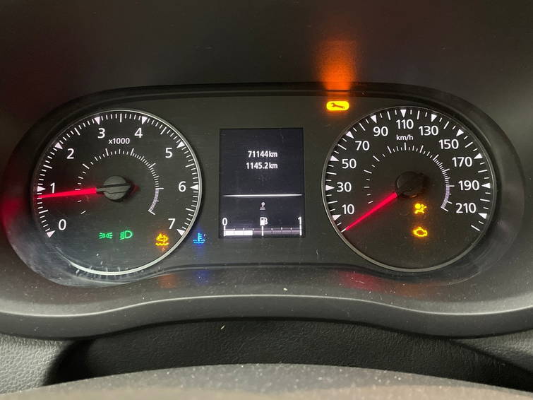 Renault Master T35 2.3 dCi 135 L2H3 6