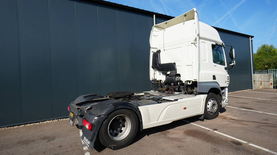 DAF CF 460 tractor unit 7