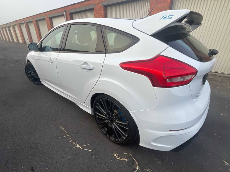 Ford Focus RS 2.3 EcoBoost 3