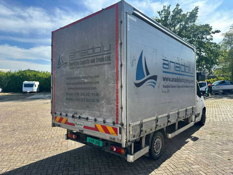 Renault Master T35 2.3 dCi L3 3