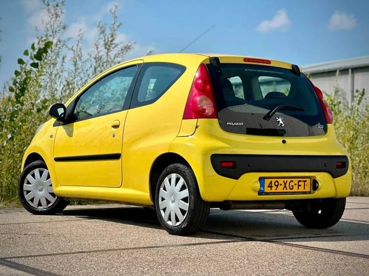 Peugeot 107 1.0-12V XS 4