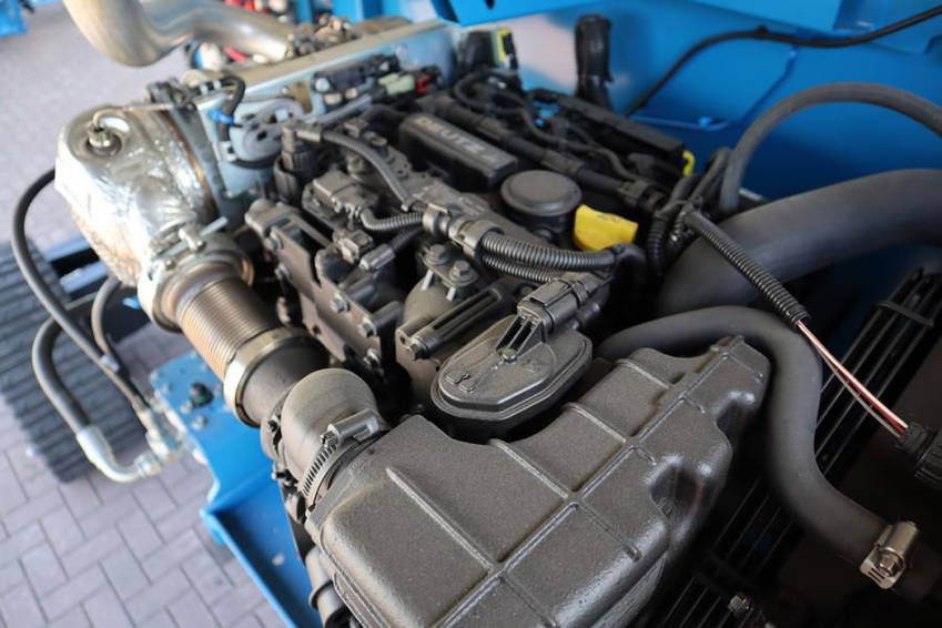 Genie S45XC Trax Valid inspection, Guarantee Diesel, 4 10