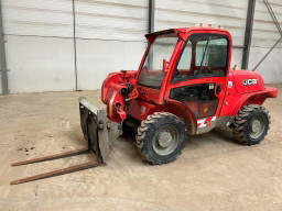JCB 520-40
