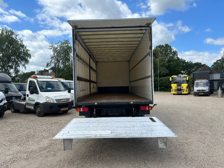 Saxas BE Oplegger 8.9 TON MET Laadklep 1500 KG 9