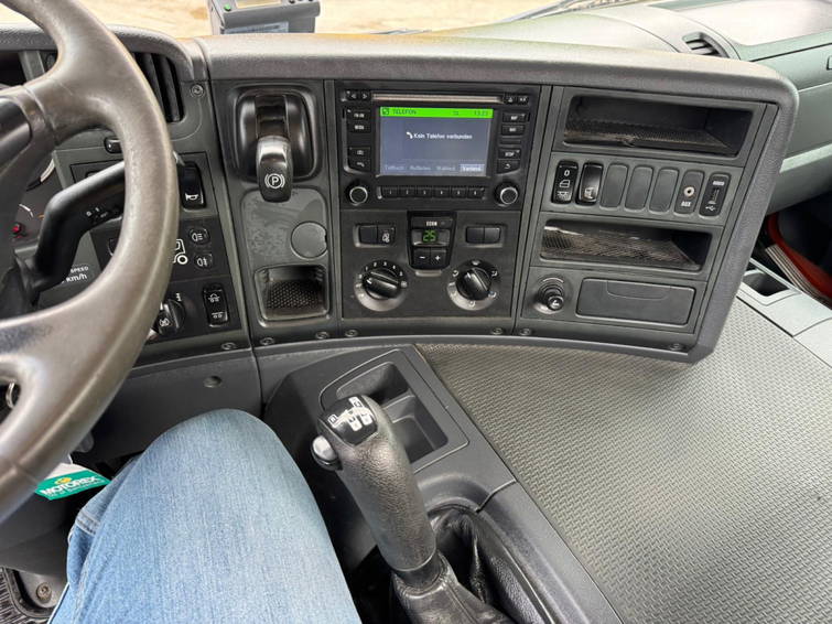 Scania P370 6x2 13