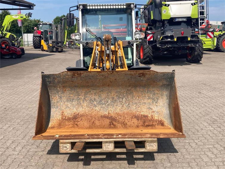 Liebherr L506 Compact 3