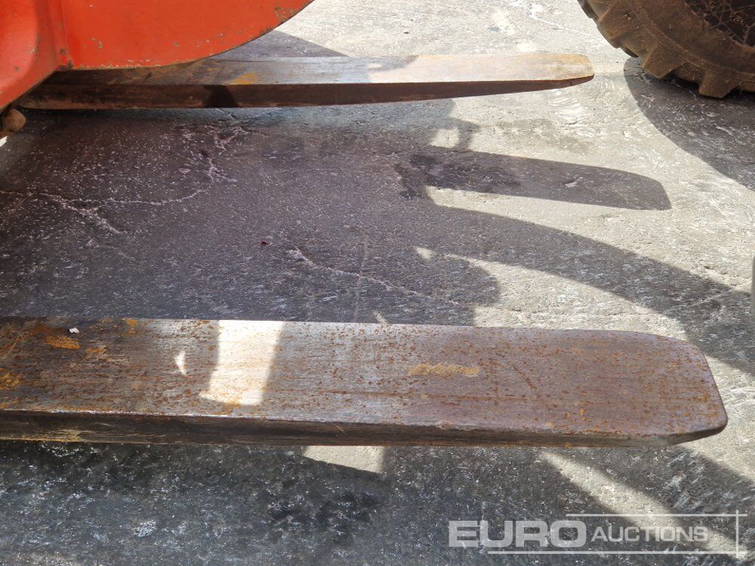 Kubota R085 17