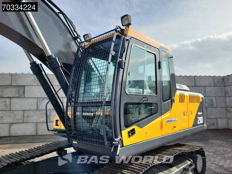 Hyundai R210 23