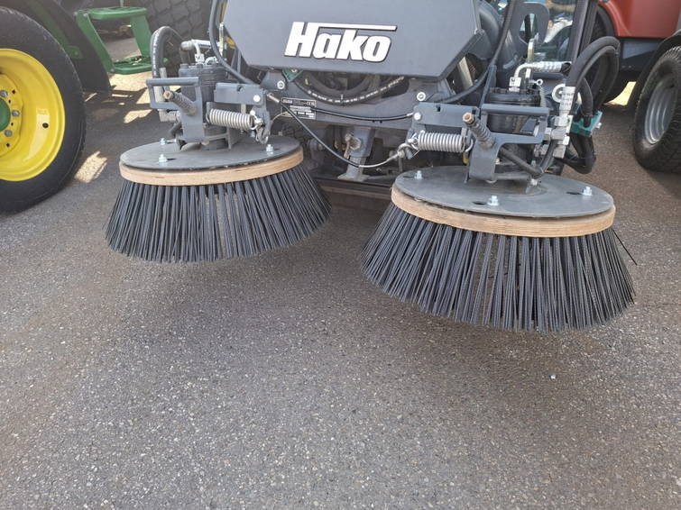 Hako 02.2027 Citymaster 400 Kehrmaschine Allrad 183 h AHK 15