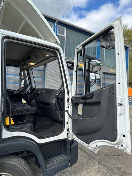 Iveco 75 E 21 12