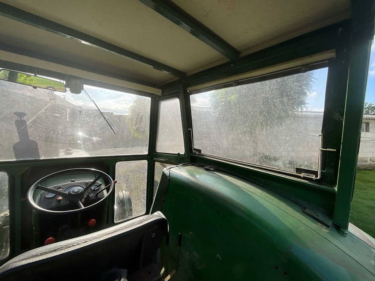 John Deere 2030 18