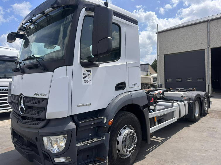 Mercedes-Benz Antos 2543 Hyva 1