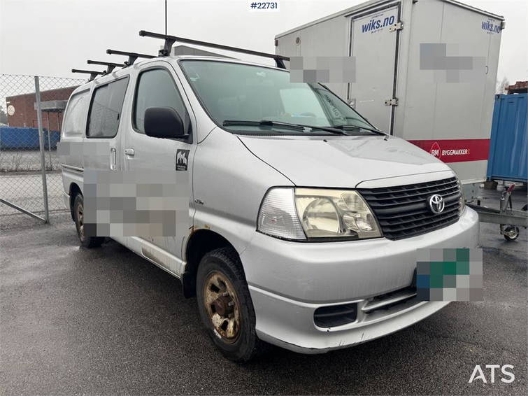 Toyota HiAce 4x4. 3