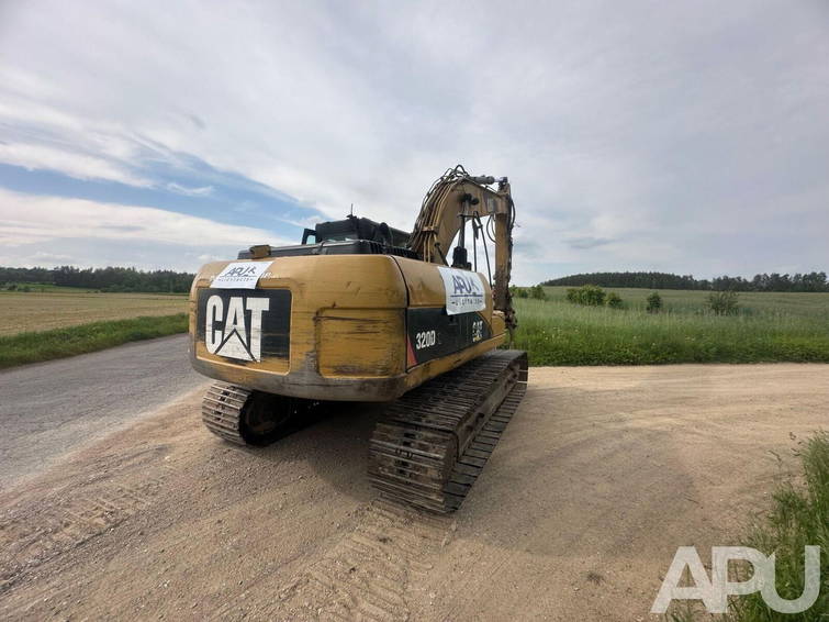 Caterpillar 320D 3