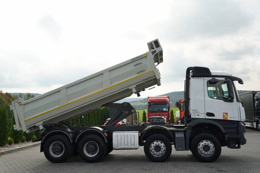 Mercedes-Benz Arocs 3240 8x4 / Wywrotka Dwustronna - 5,7 M / Hydroburta / AU 6
