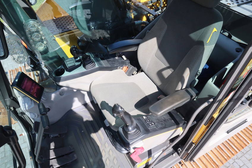 Volvo EC220E L | EC 220 EL | Tilt Rotator | Bucket 19