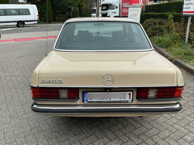 Mercedes-Benz 240 D W123 240 D W123 4