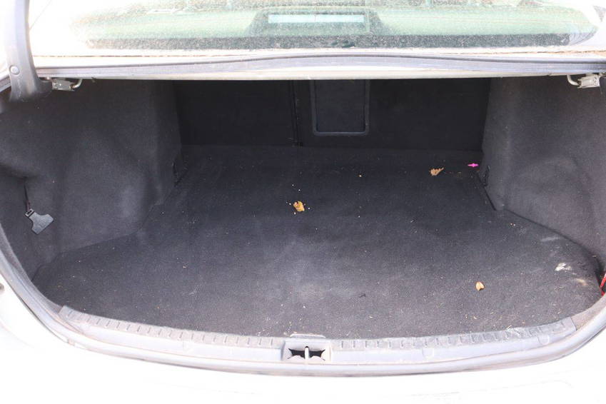 Toyota Avensis 28