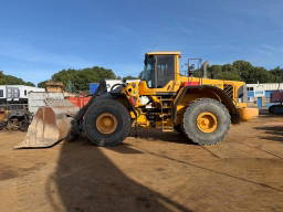 Volvo L 220 F