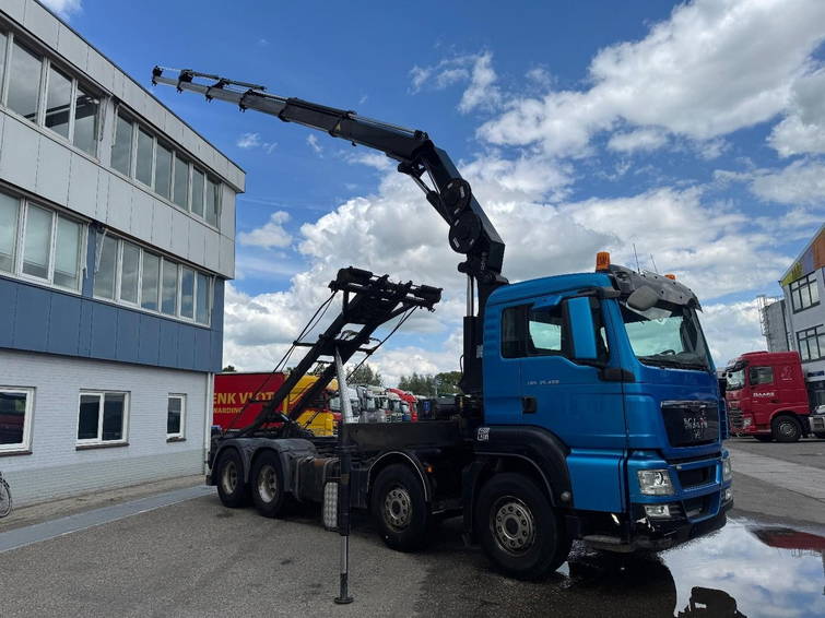 MAN TGS 35.480 8X4 + HMF 2420K5 + Cablelift + 2x Remote Control 2
