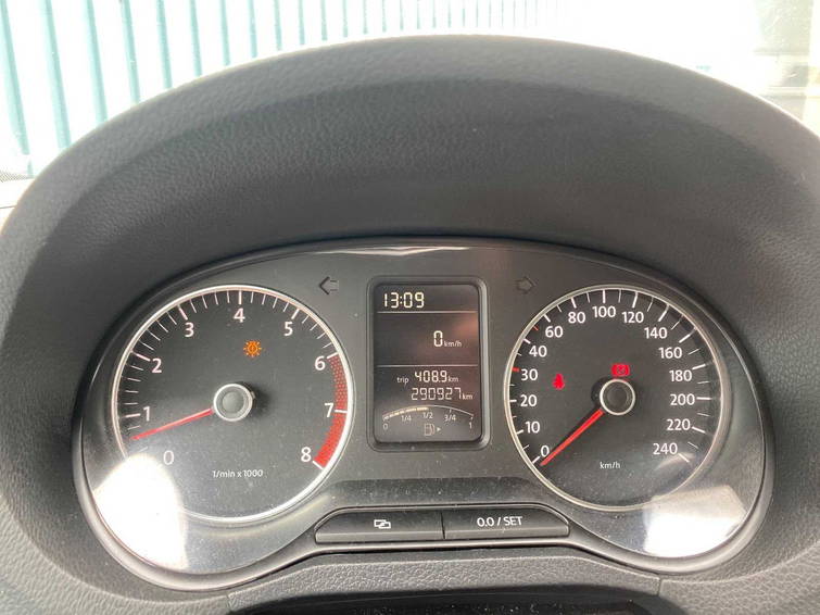 Volkswagen Polo 1.2 TSI Highline 13