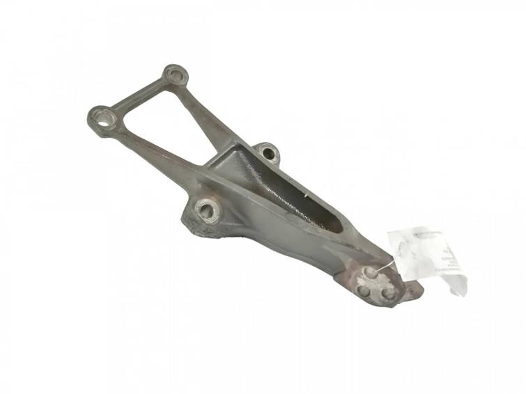 Scania Engine bracket 1