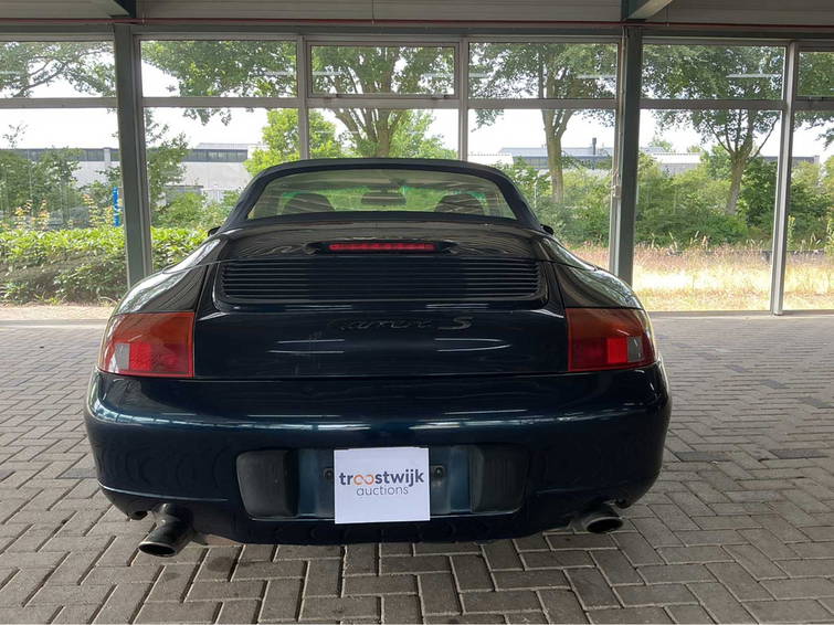 Porsche 911 Carrera 6
