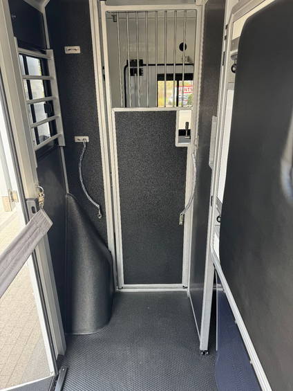 Renault Master ZF 9-Gang Autom. STX, 3-Haras 10