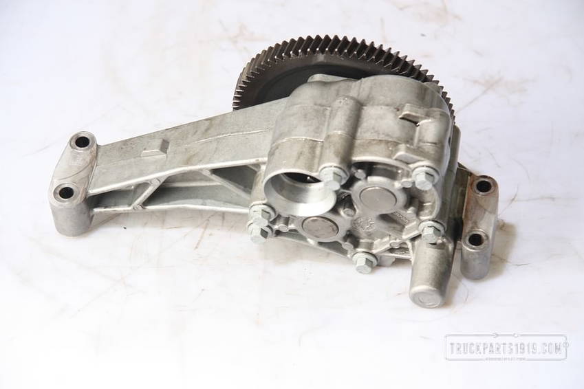 Scania Engines Parts Oliepomp 2