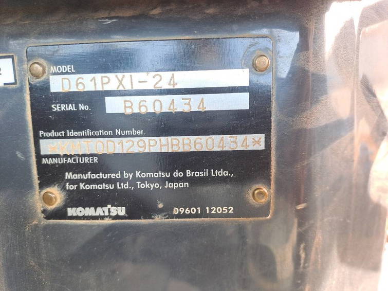 Komatsu D61PXi-24 22