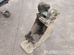 12" Digging Bucket Geith QH