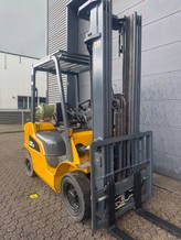 Caterpillar GP25NT 2,5 ton LPG heftruck