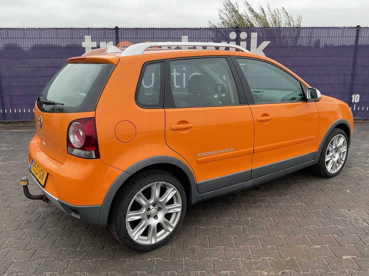 Volkswagen Polo 1.4-16V Cross 4