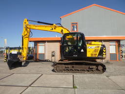 JCB JS131LC+