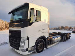Volvo FH 13 LNG 6X2 4900