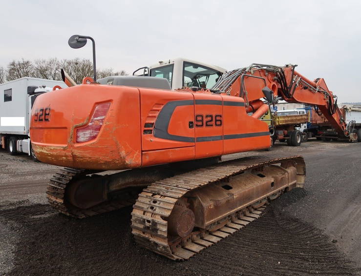 Liebherr R 926 LC Litronic 11