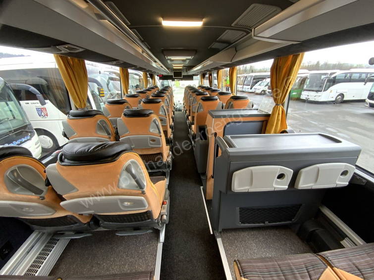 Mercedes-Benz Tourismo 17 RHD 23