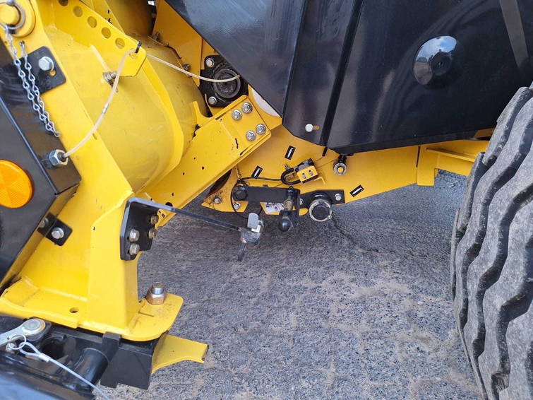 New Holland Roll Belt 180 Cropcutter 15