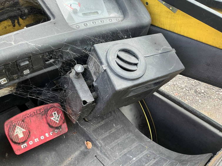 Hyster H5.50XM 27