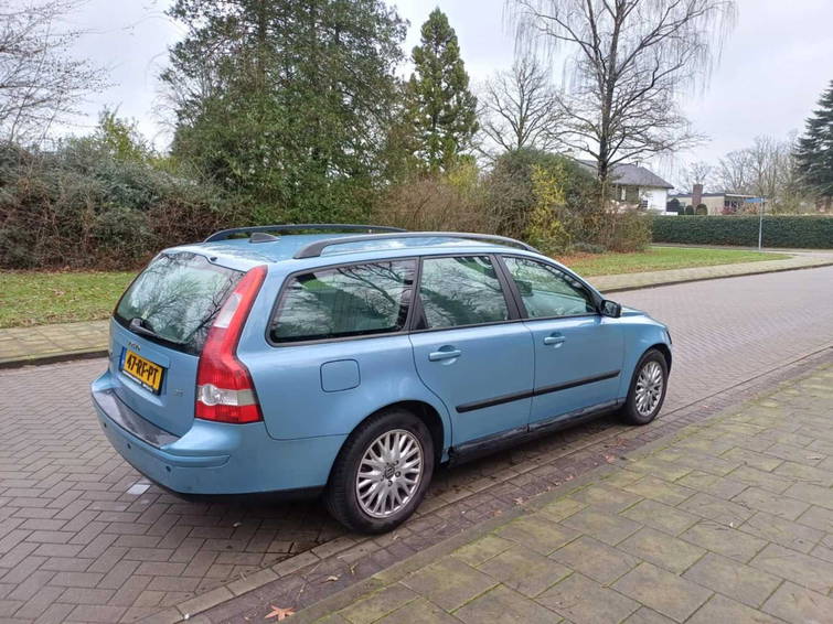 Volvo V50 2.4 Summum 3
