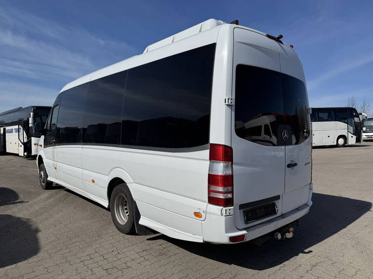 Mercedes-Benz Sprinter 519 4x4 3
