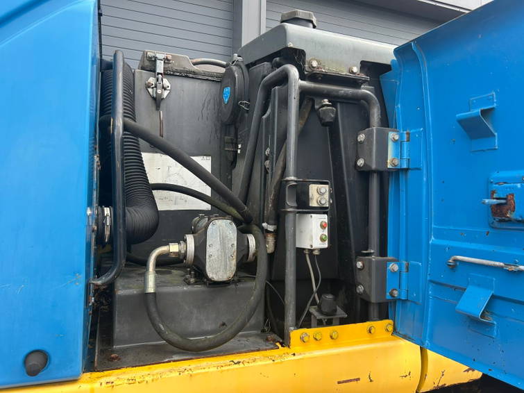 New Holland MH Plus 8