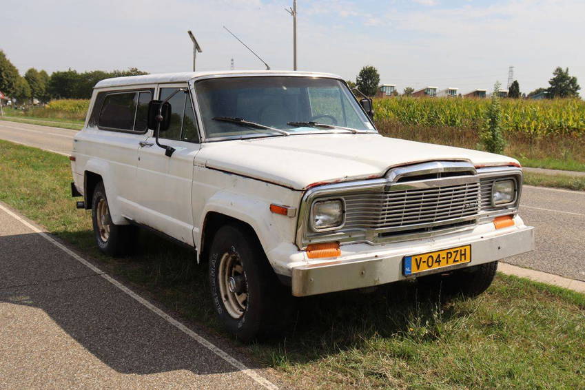 Jeep Cherokee Chief 7