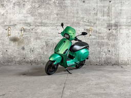 Vespa Sprint Custom 4T