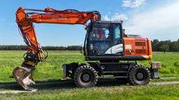 Hitachi Zaxis 140W- 5B