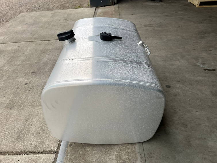 DAF Brandstoftank Diesel 340L 1681816 4