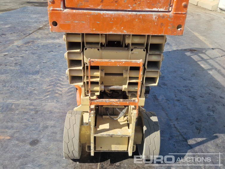 JLG 2630ES 16